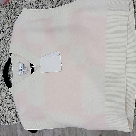 𝅺LOS ANGELES ATELIER SWEATER VEST - Picture 1 of 5